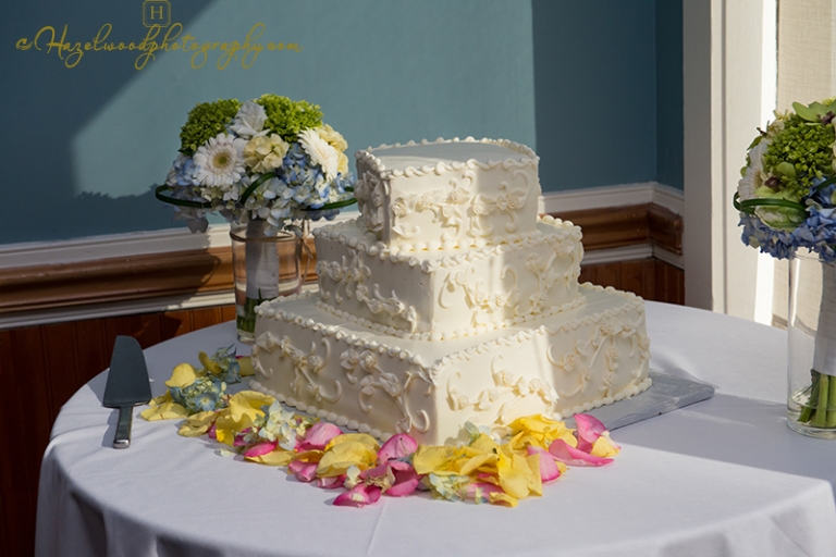 Beautiful-three-tiered-buttercream-wedding-cake