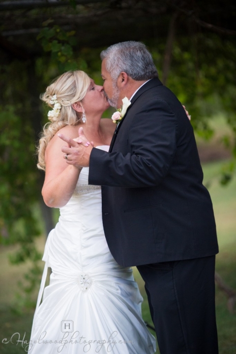 tree-house-vineyard-monroe-weddings